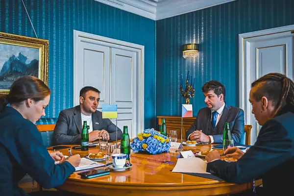 Vicepremiér  Bartoš jednal s náměstkem ministra pro digitální transformaci Ukrajiny Oleksandrem Bornjakovem