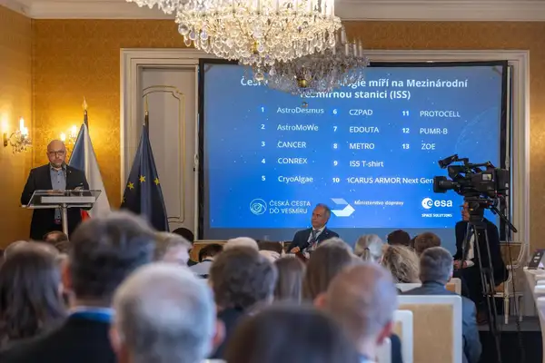 Probíhá Czech Space Week 2025: festival kosmických aktivit, kde se vesmír potkává s inovacemi a českou vědou